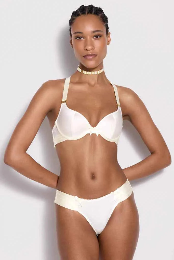 Push-Up Bra